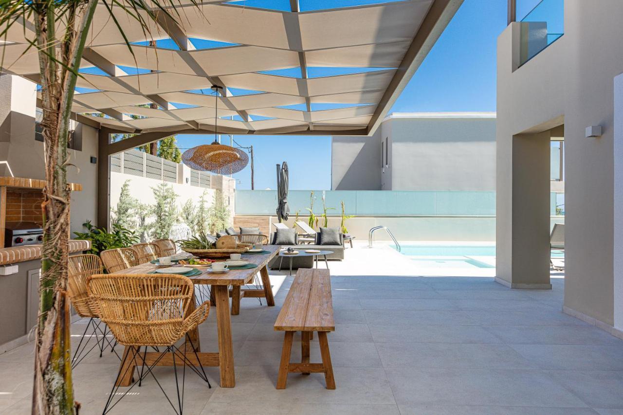 Lagoon Seabreeze Villa, Sumptuous Retreat, By Thinkvilla Pánormosz Kültér fotó