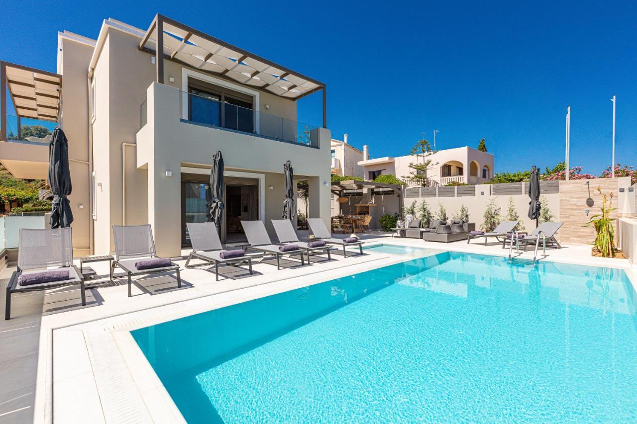 Lagoon Seabreeze Villa, Sumptuous Retreat, By Thinkvilla Pánormosz Kültér fotó