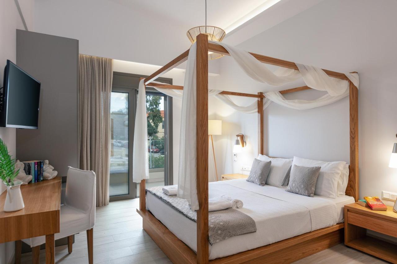Lagoon Seabreeze Villa, Sumptuous Retreat, By Thinkvilla Pánormosz Kültér fotó